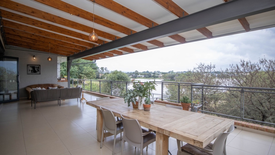 5 Bedroom Property for Sale in The Coves North West